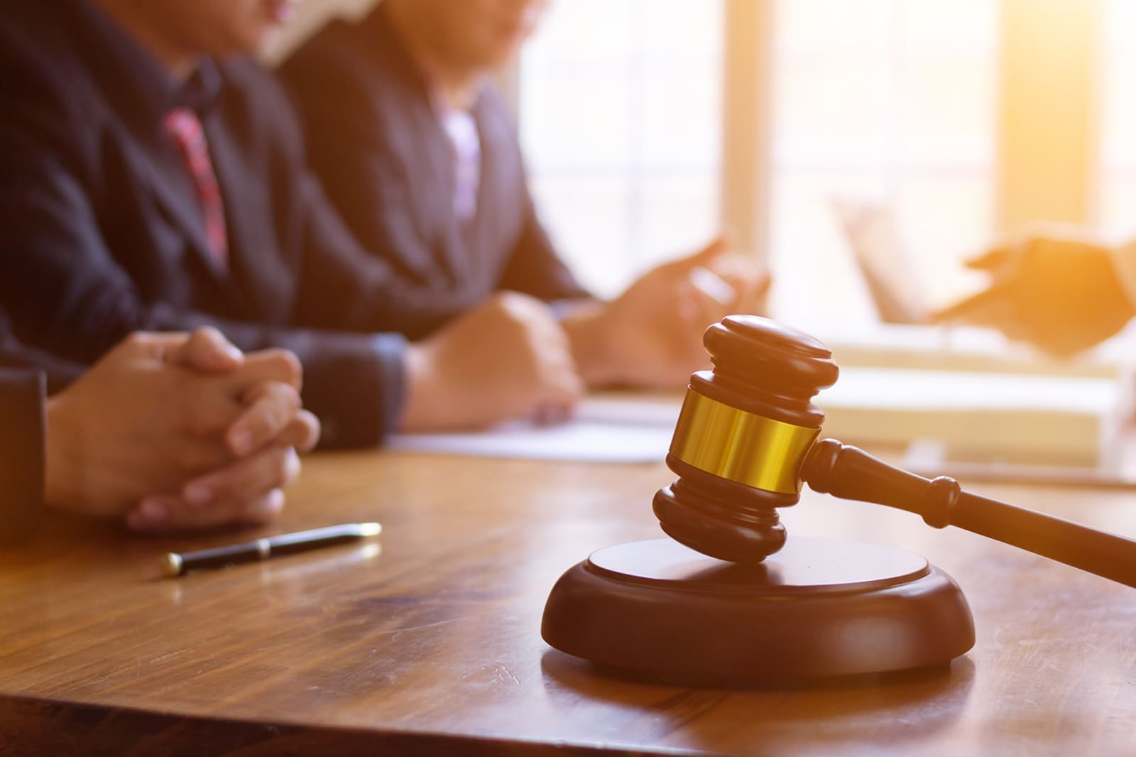 What are the legal requirements for starting a business? 2 Benefits of seeking Startup Legal Advice in managing Startup Laws