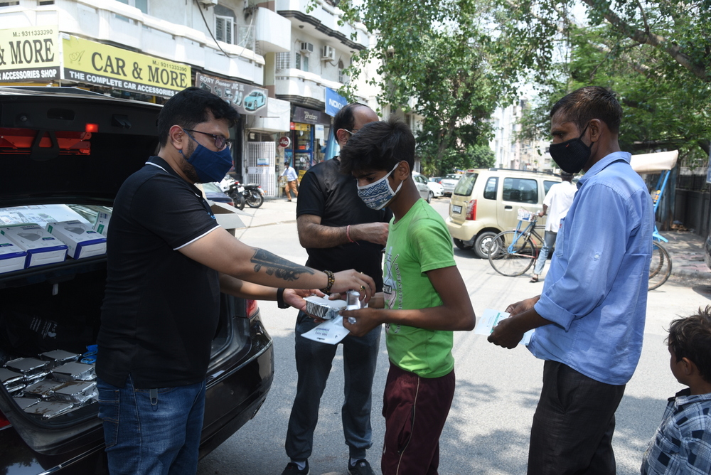 Muscle And Strength India distributes N95 masks